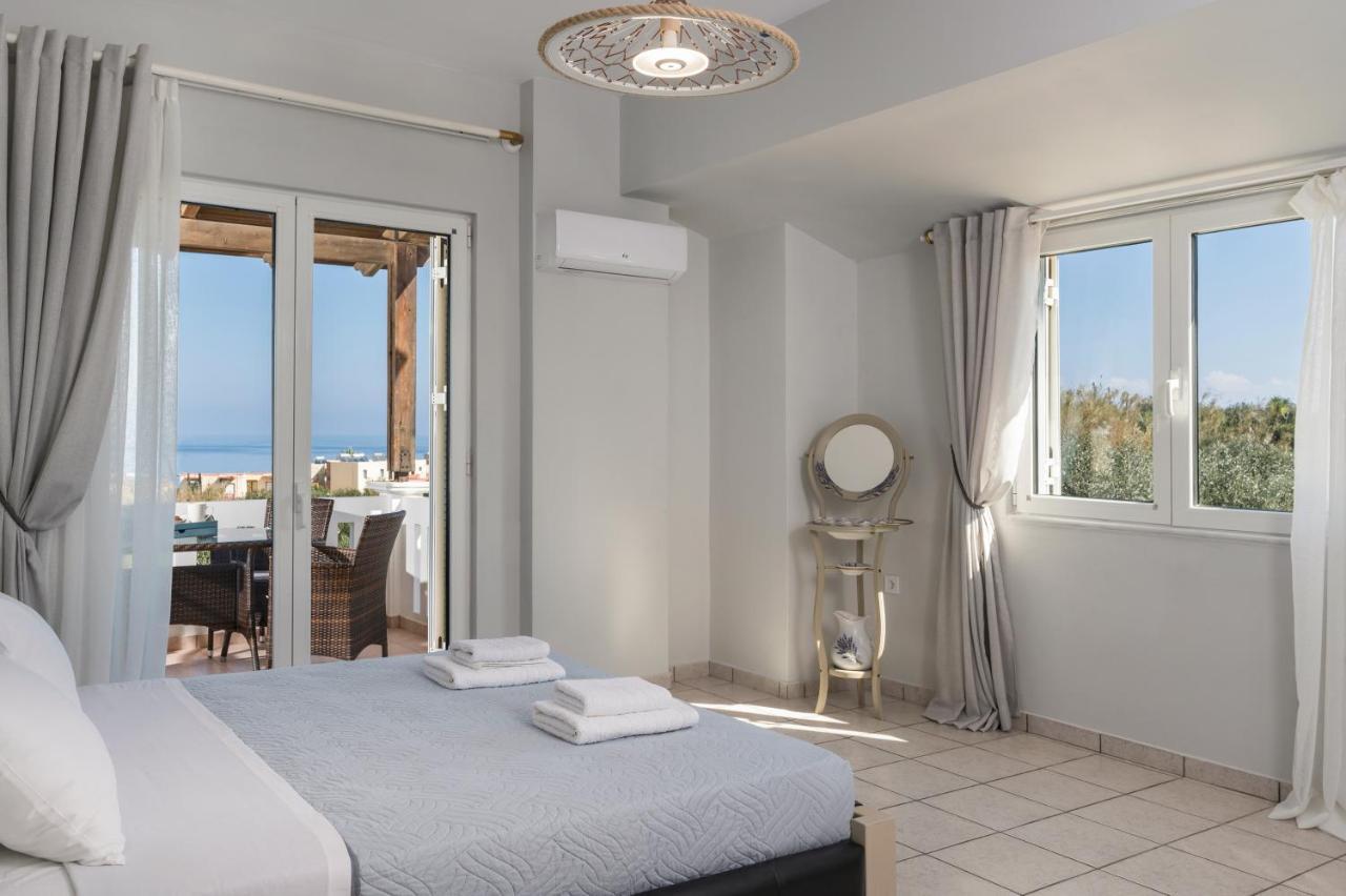 Casa De Philippe With Unique Seaview 2' From Beach Agia  Buitenkant foto